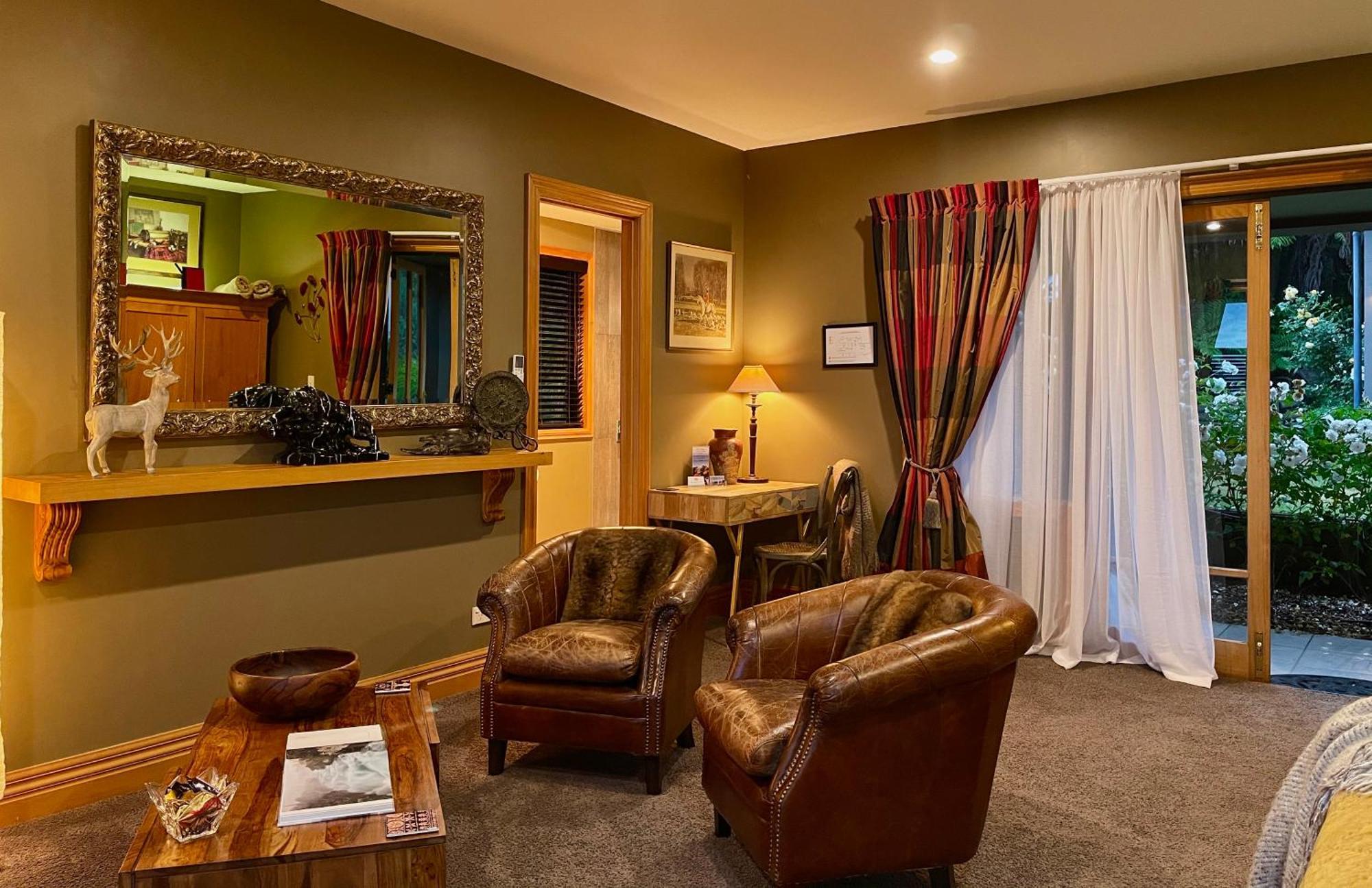 The Flying Trout Boutique Lodge Taupo Exterior foto